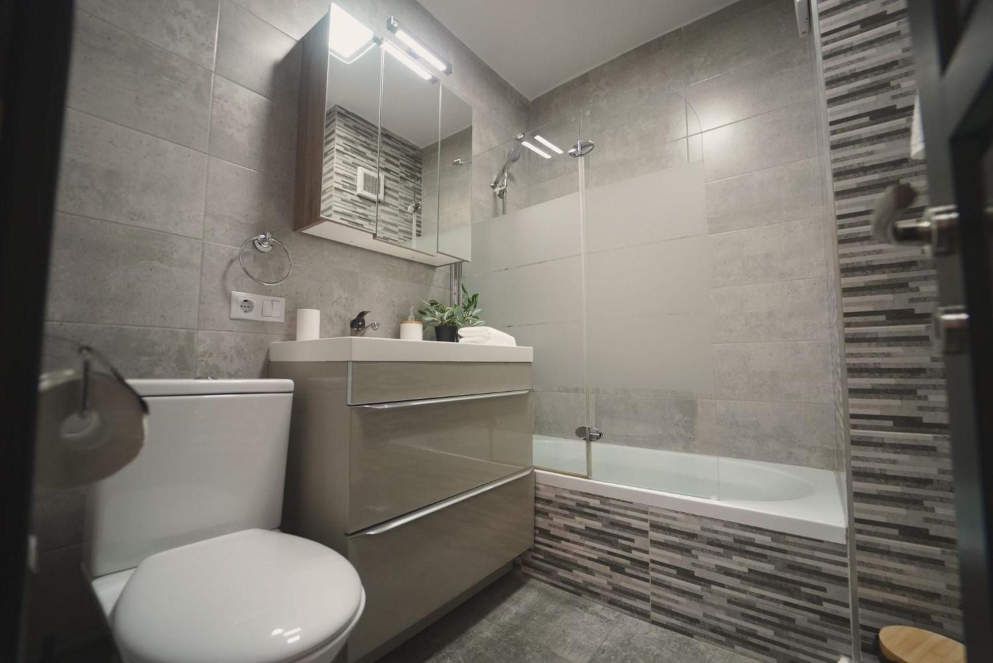 Luxury Apartament Ultracentral Of Suceava Esplanada Exterior photo