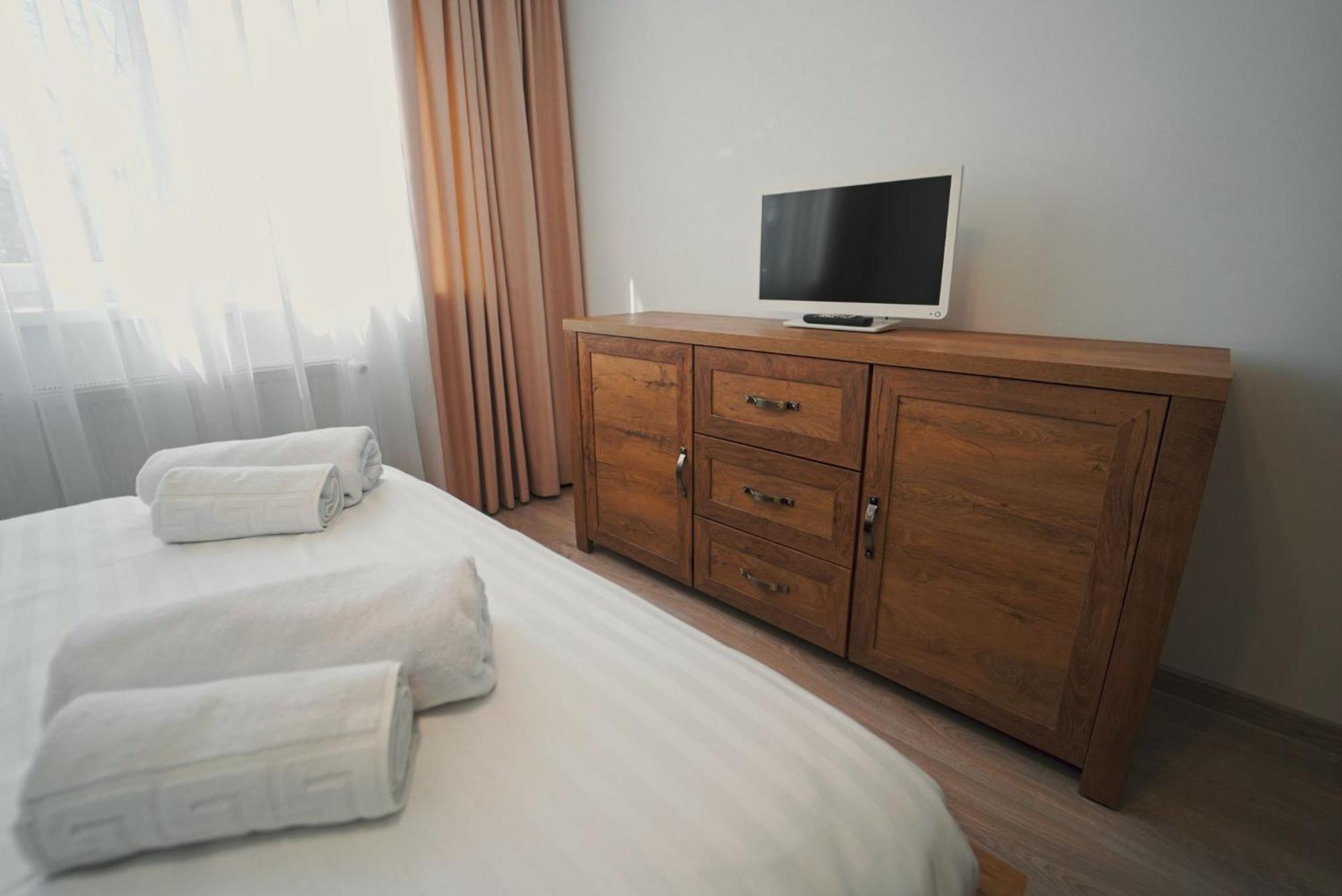 Luxury Apartament Ultracentral Of Suceava Esplanada Exterior photo